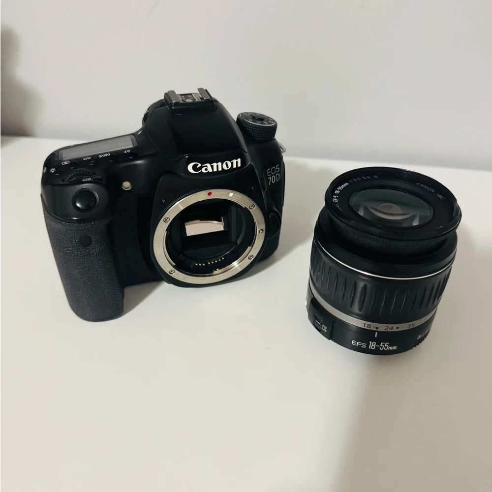 Canon EOS 70D Digital Camera in Black